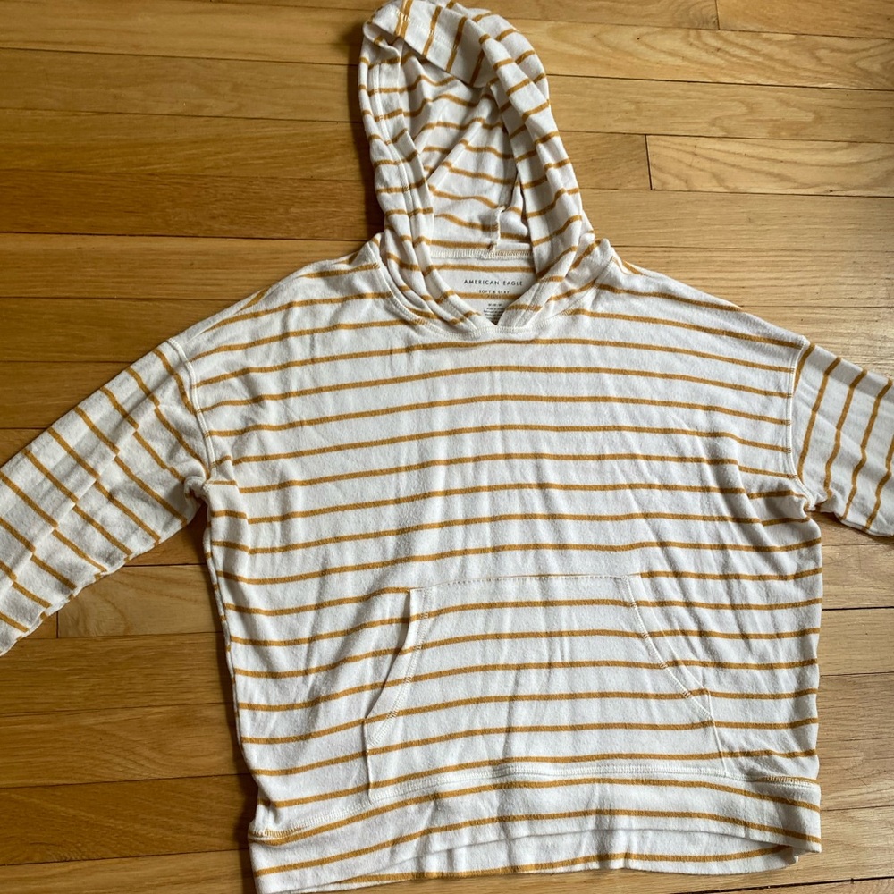 American Eagle Long Sleeve